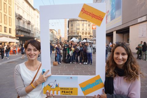 “Peace is possible”, I giovani alla Preghiera per la Pace a Bologna